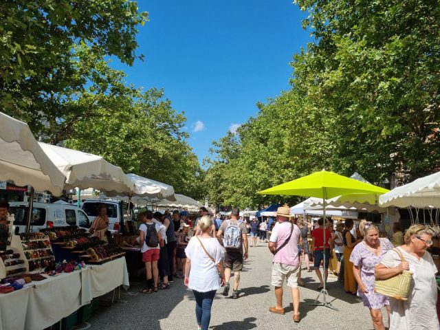 Arts and crafts market_Lamastre