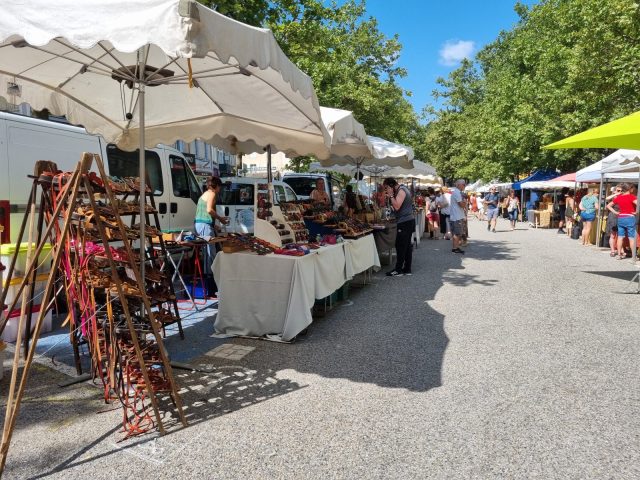 Arts and crafts market_Lamastre